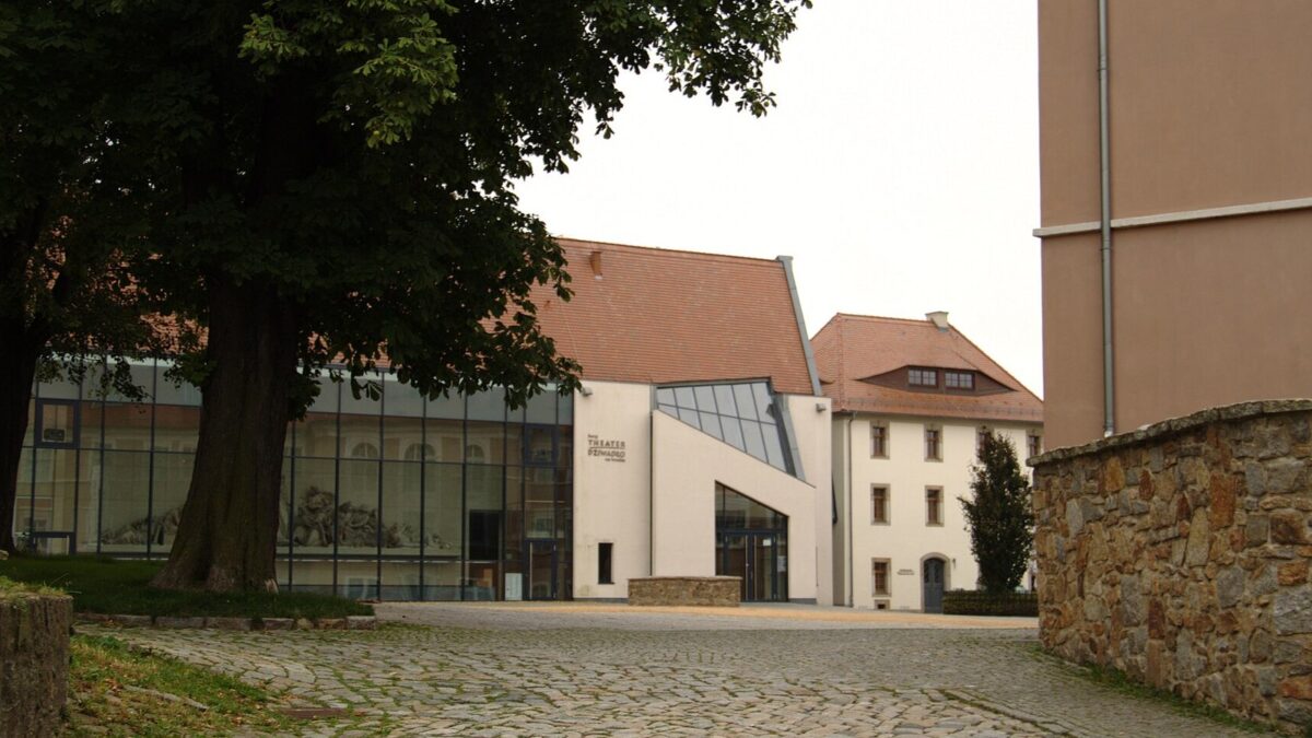 manuelaSIE spielt im Bautzener Burgtheater