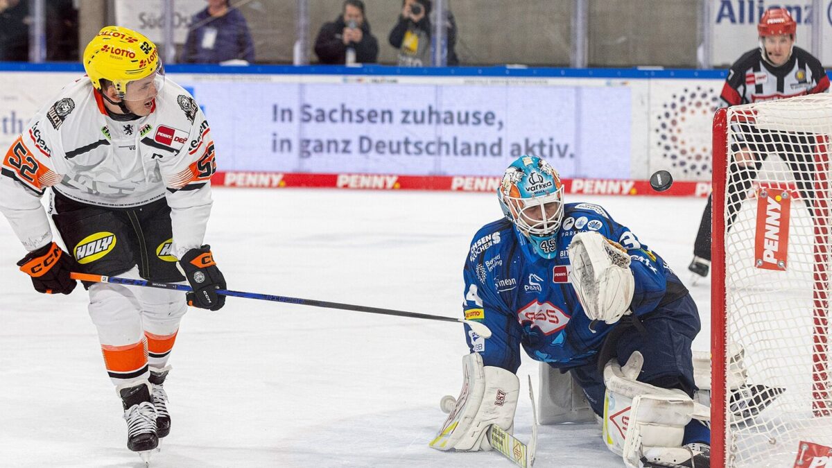 Dresdner Eislöwen verlieren Sachsenderby in Crimmitschau