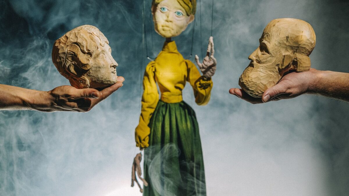 Zwei Premieren in Bautzen: Floppy Dolls und Peer Gynt