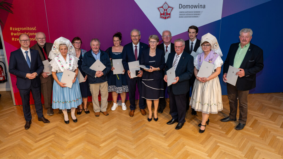 Domowina ehrt drei Engagierte mit ihrem Preis 2026