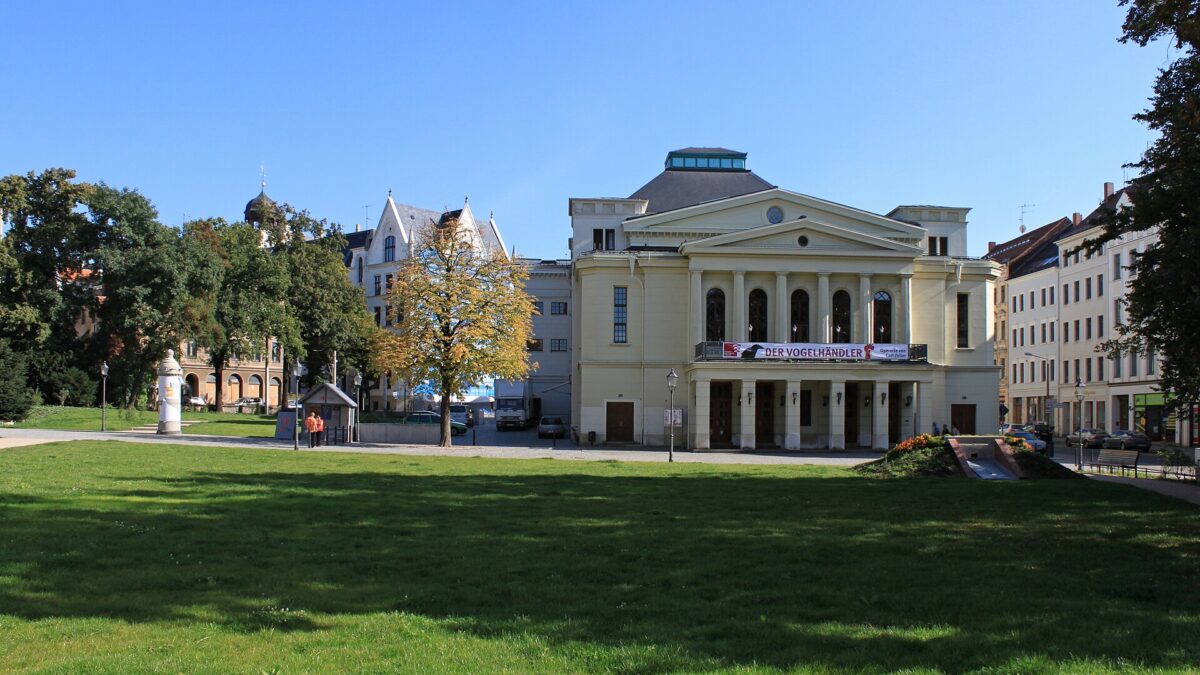 Kreistag begrenzt den Zuschuss für das Theater auf 4,5 Millionen