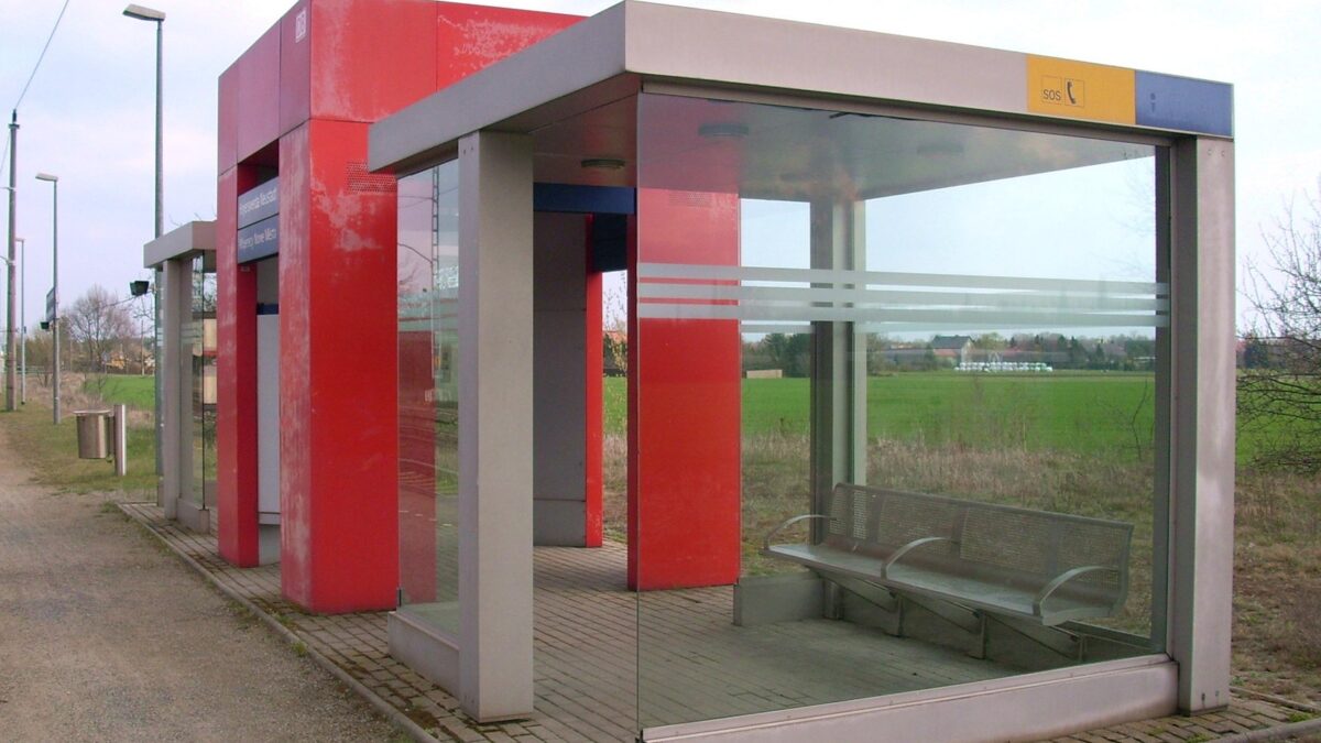 Bahnübergang an der Karl-Liebknecht-Straße eine Nacht gesperrt