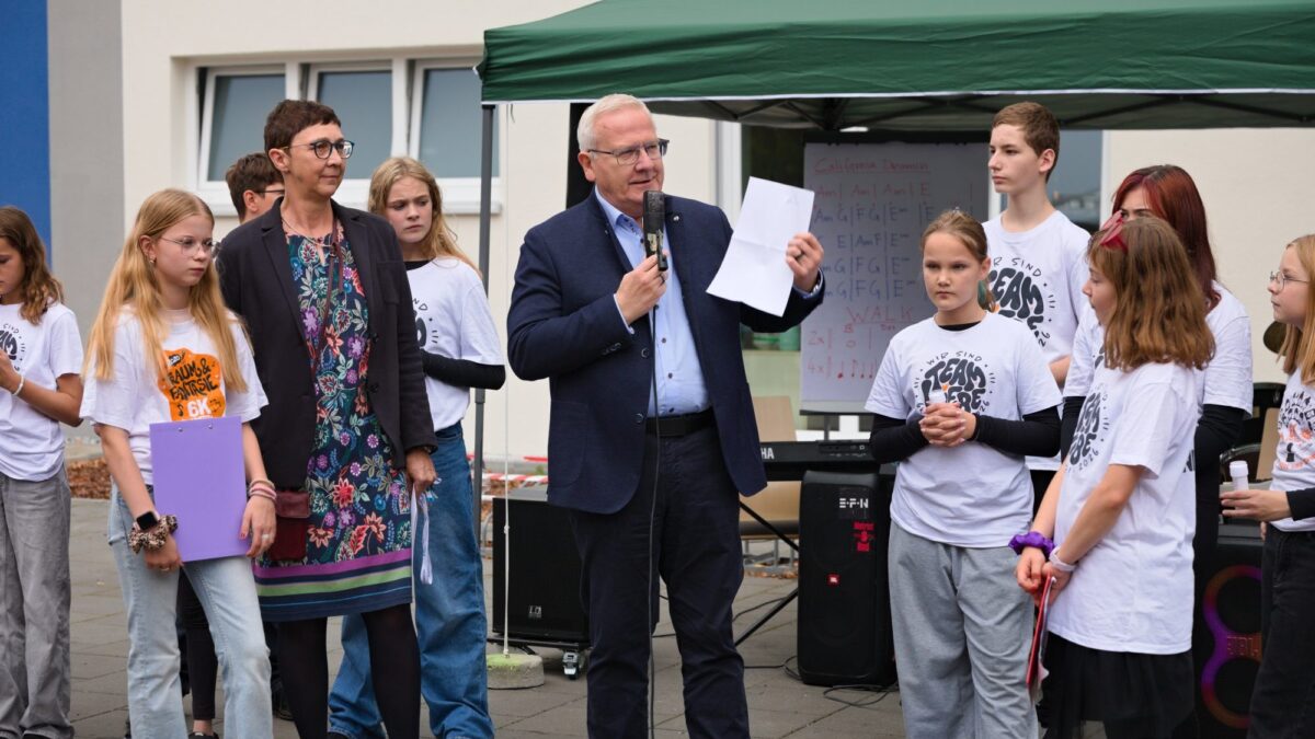 Oberschule Hoyerswerda weiht ihren Modulbau ein